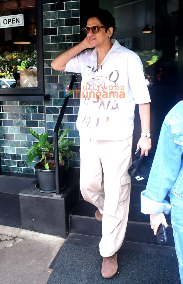 Photos: Vijay Varma with Tamannaah Bhatia snapped outside a cafe in Bandra