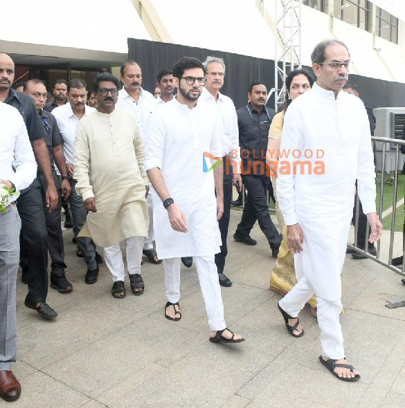 Photos: Aamir Khan, Kiran Rao and others attend the funeral of Ratan Tata