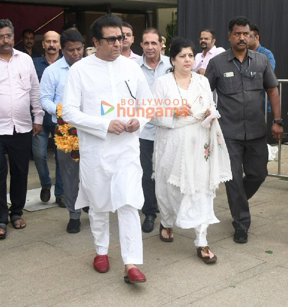 Photos: Aamir Khan, Kiran Rao and others attend the funeral of Ratan Tata