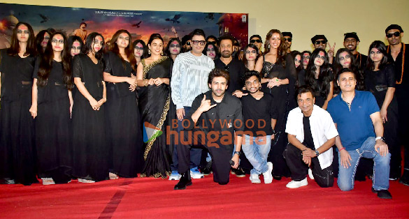 Photos: Kartik Aaryan, Vidya Balan, Triptii Dimri and others snapped at Bhool Bhulaiyaa 3 trailer launch at Raj Mandir Theater, Jaipur