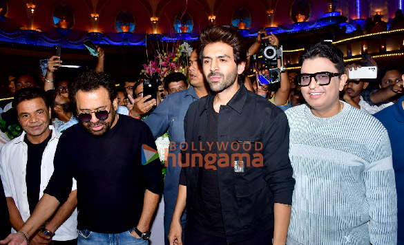 Photos: Kartik Aaryan, Vidya Balan, Triptii Dimri and others snapped at Bhool Bhulaiyaa 3 trailer launch at Raj Mandir Theater, Jaipur