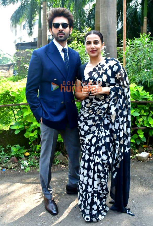 Photos: Kartik Aaryan and Vidya Balan snapped promoting Bhool Bhulaiyaa 3 on the sets of KBC 16