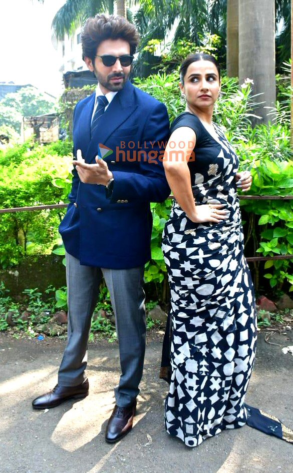 Photos: Kartik Aaryan and Vidya Balan snapped promoting Bhool Bhulaiyaa 3 on the sets of KBC 16