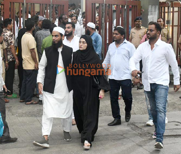 Photos: Salman Khan, Sohail Khan, Arpita Khan, Atul Agnihotri and others attend last rites of Baba Siddique at his residence in Bandra