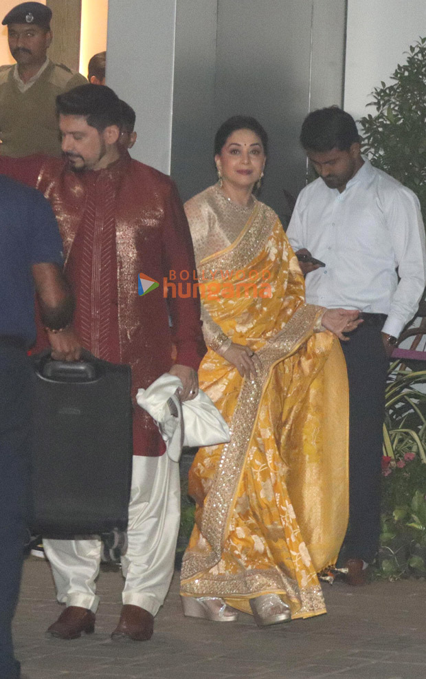 Ranbir Kapoor - Alia Bhatt, Katrina Kaif - Vicky Kaushal, Amitabh Bachchan & others leave for Ayodhya for Pran Prathistha ceremony at Ram Mandir, see photos