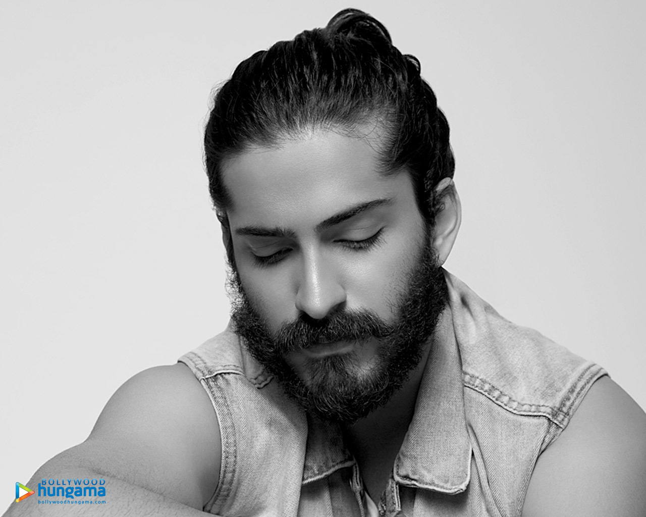 Harshvardhan Kapoor Wallpapers | harshvardhan-kapoor1-2 - Bollywood Hungama