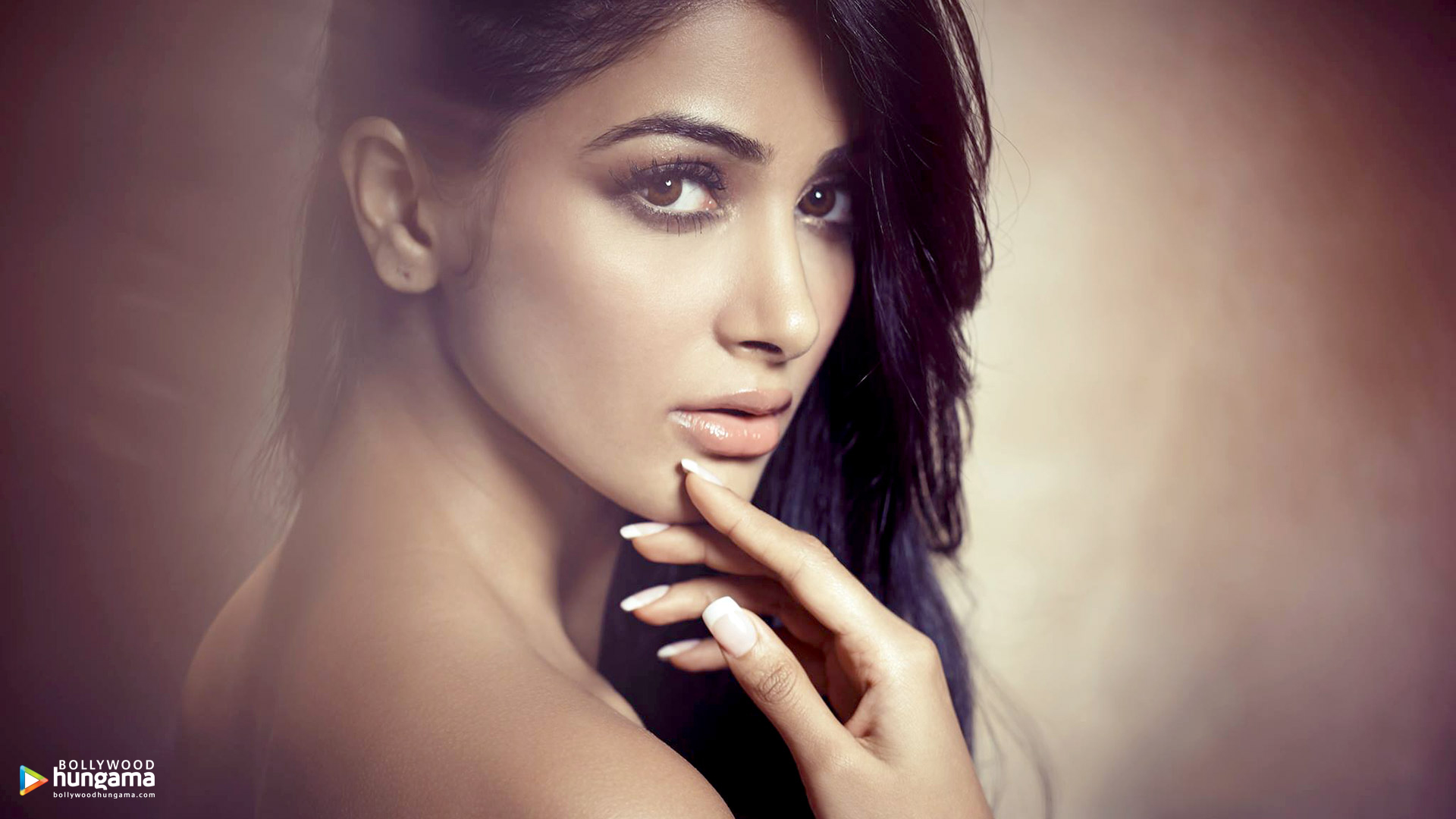 Pooja Hegde Wallpapers | pooja-hegde1 - Bollywood Hungama Pooja Hegde Wallpapers | pooja-hegde1 - Bollywood Hungama