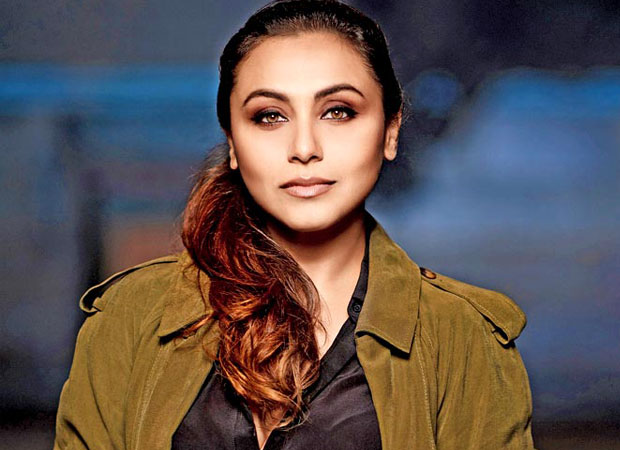 Rani Mukerji gets a rare glam-up in new pictures from Ashtami festivities |  Bollywood - Hindustan Times