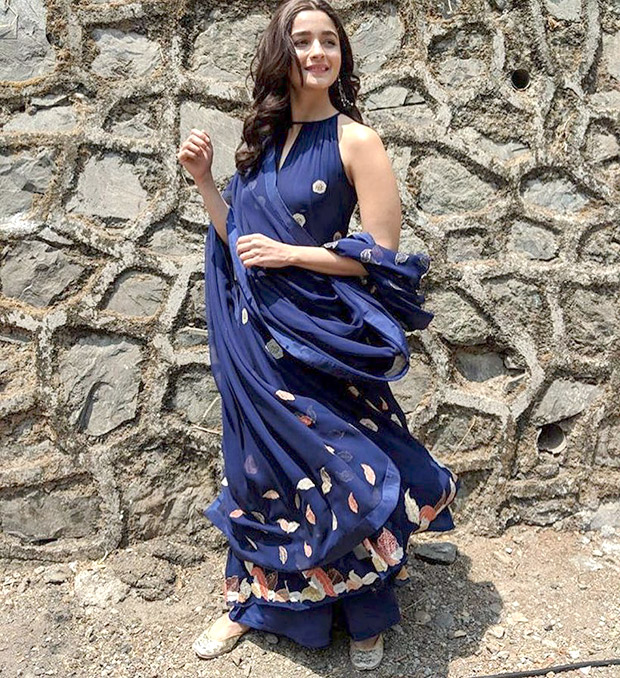 alia bhatt royal blue dress Dimpled cheeks, twinkly eyes and pretty blue dress – Alia Bhatt made our  hearts skip a beat! : Bollywood News