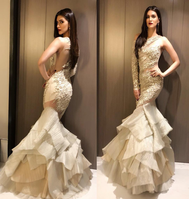 Kriti Sanon wearing Pink Fall Dress Designed by Naeem Khan at the Red  carpet of Zee Cine Awards 2024 : r/BollywoodFashion