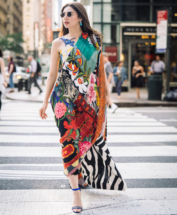 Zaalima Mode On – Mahira Khan struts in New York, looking ridiculously ...