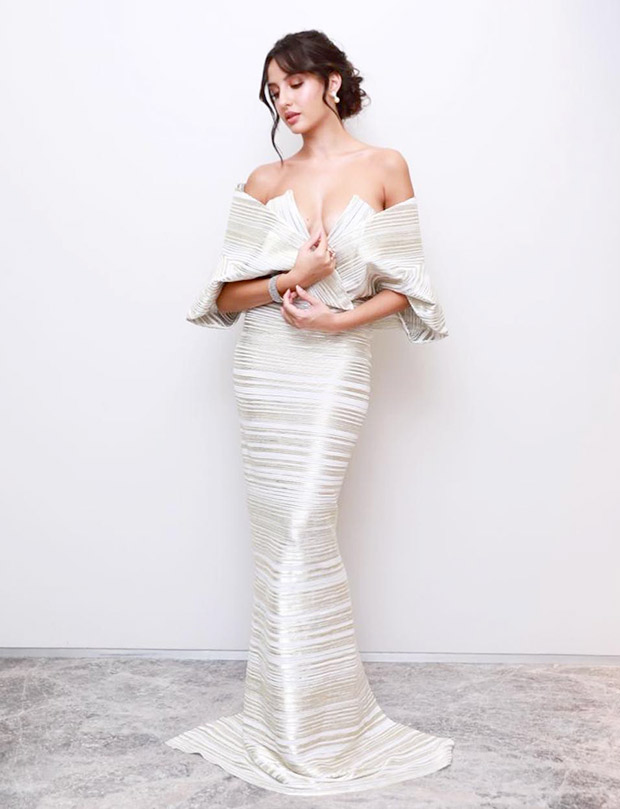 Nora Fatehi in Caroline Bibawi for Lux Gold Rose Awards 2018 (2)