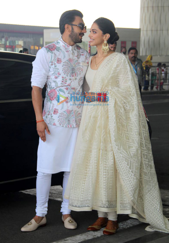 Deepika padukone hotsell white anarkali dress