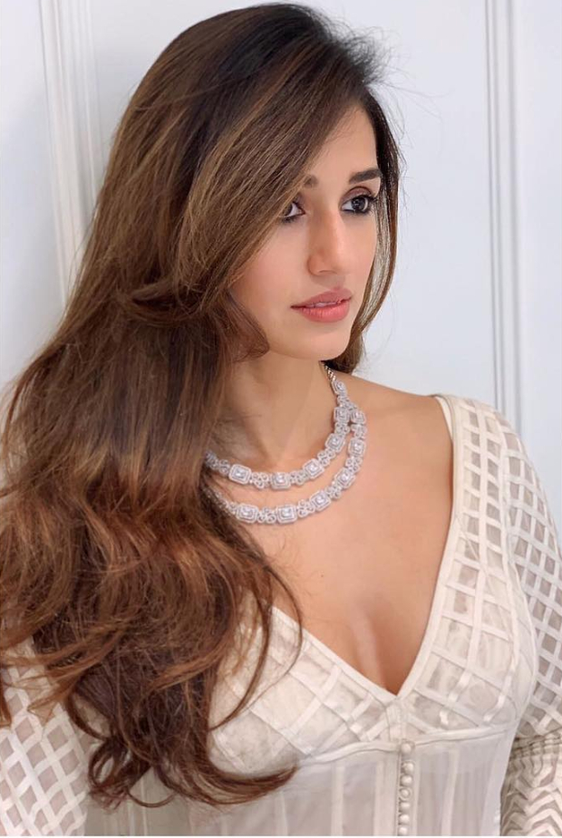 Disha Patani | Disha patani photoshoot, Disha patni, Traditional hairstyle