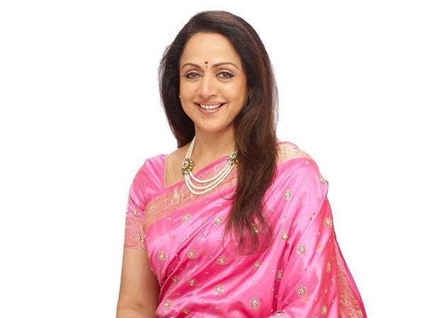 Hema Malini Ki Xxx Video Hema Malini Xxx Video - Hema Malini speaks on becoming a grandmother again : Bollywood News -  Bollywood Hungama