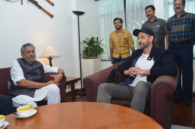 Super 30 team Hrithik Roshan, Anand Kumar, Vikas Bahl meet Deputy Chief Minister Sushil Kumar Modi in Patna