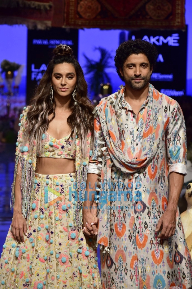 Lakme Fashion Week Winter/Festive 2019: Farhan Akhtar and Shibani Dandekar make a stunning pair as showstoppers for Payal Singhal