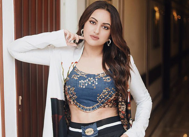 Sonakshi Sinha looks ravishing in her latest Anamika Khanna ensemble :  Bollywood News - Bollywood Hungama