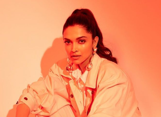 Deepika Padukone celebrates 40 million followers in Instagram by sending out 40 thank you notes to her fans!