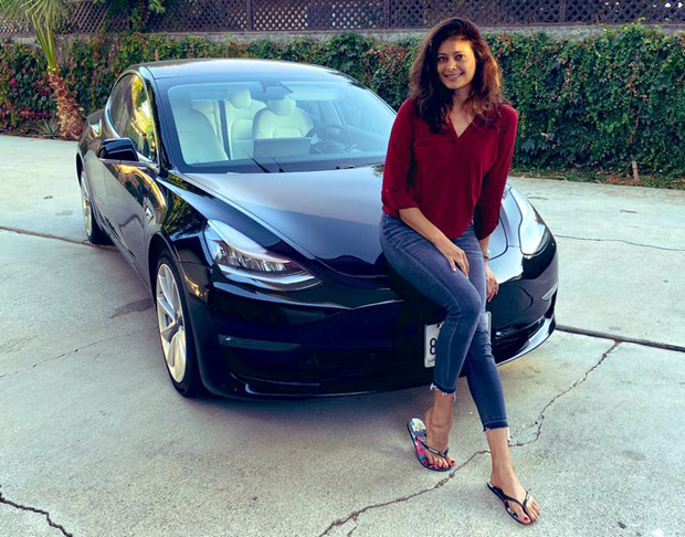 Pooja Batra gets herself a new set of wheels with the Tesla Model 3 worth around Rs. 70 lakhs!
