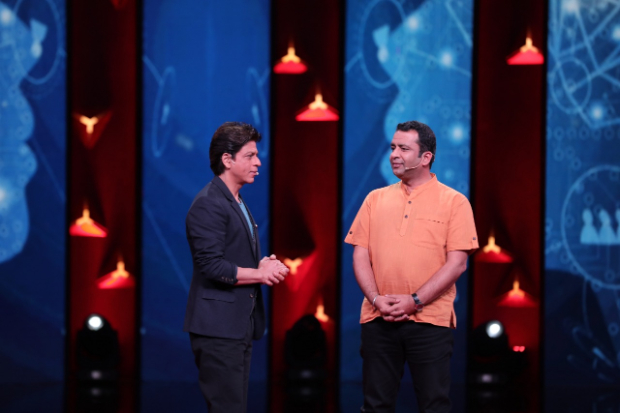 &ldquo;We owe a huge debt to the villagers of our country' - says Shah Rukh Khan
