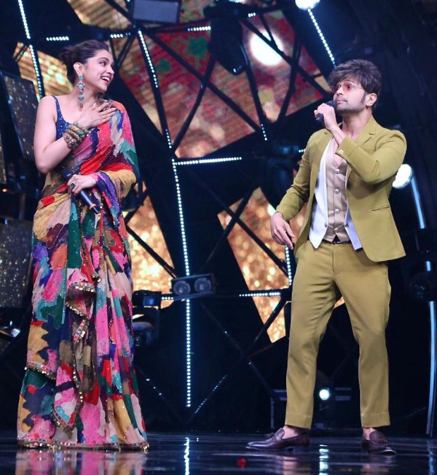 Deepika Padukone and Himesh Reshammiya perform on 'Naam Hai Tera Tera' on the sets of Indian Idol 11