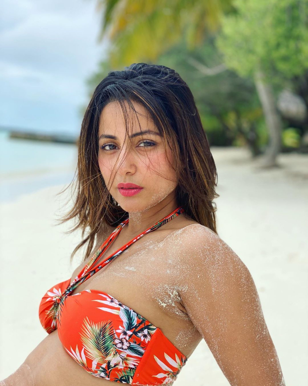 Hina Khan breaks in the internet in these stunning bikini photos from her Maldives vacation Hina Khan breaks in the internet in these stunning bikini photos from her Maldives vacation