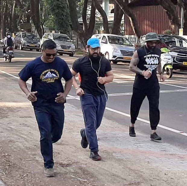 LEAKED VIDEOS: Run Aamir Run! Aamir Khan reaches Kerala for the shooting of Laal Singh Chaddha