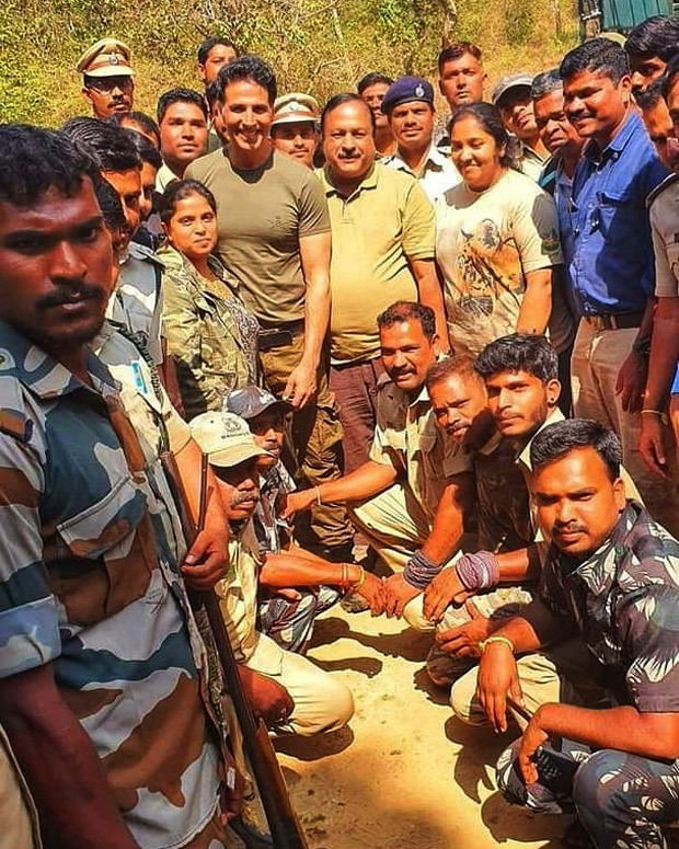 LEAKED PHOTOS: Fans greet Akshay Kumar as he shoots for Bear Grylls’ Man vs Wild in Bandipur