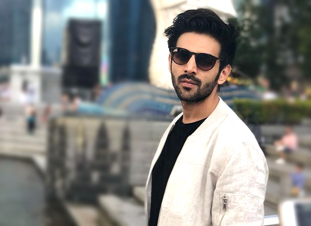 Love Aaj Kal Promotions: Kartik Aaryan dances with a fan on Indian Idol 11 sets
