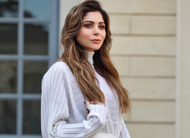 FIR filed against Kanika Kapoor after she tests positive for Coronavirus; Babul Supriyo slams her