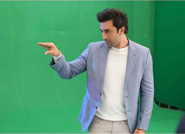 Check out the BTS pictures of Ranbir Kapoor shooting for the latest Oppo ad  : Bollywood News - Bollywood Hungama