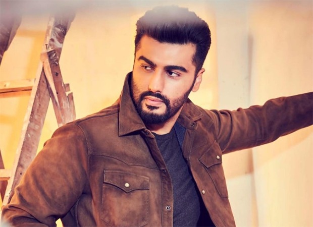 Arjun Kapoor flexes his back muscles in this throwback workout video from Panipat days : Bollywood News - Bollywood Hungama Arjun Kapoor flexes his back muscles in this throwback workout video from Panipat days : Bollywood News - Bollywood Hungama