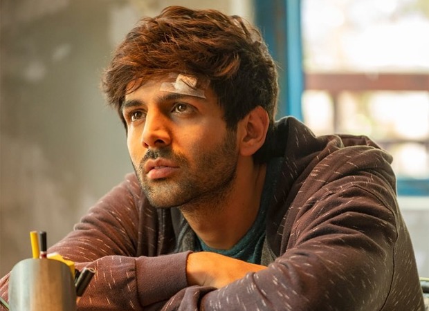 Kartik Aaryan thanks Imtiaz Ali for giving him the best performance of the year with Love Aaj Kal : Bollywood News - Bollywood Hungama Kartik Aaryan thanks Imtiaz Ali for giving him the best performance of the year with Love Aaj Kal : Bollywood News - Bollywood Hungama