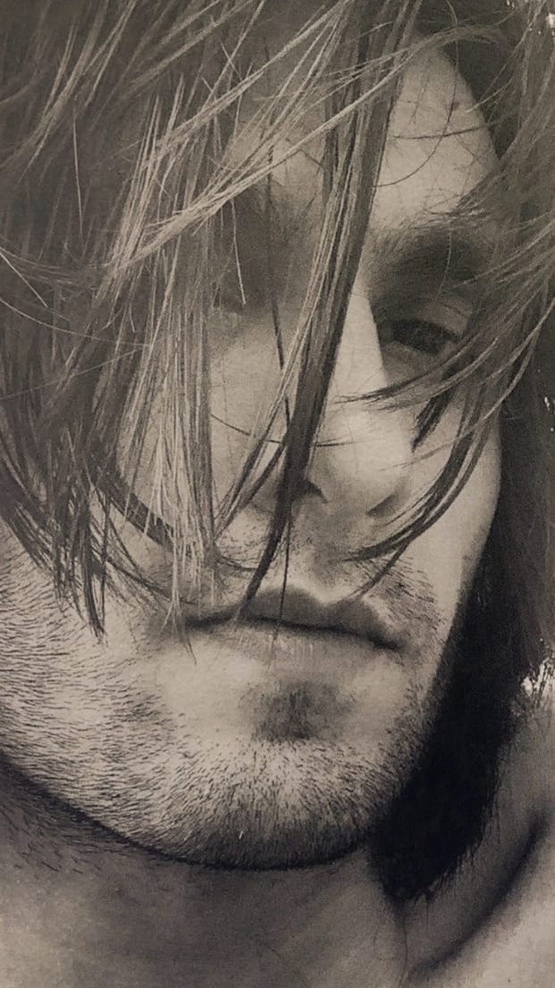 Ranveer Singh sets thirst trap with his series of new pictures Ranveer Singh sets thirst trap with his series of new pictures