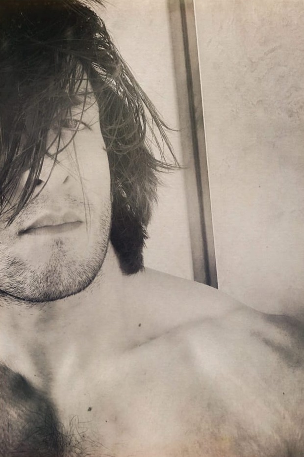 Ranveer Singh sets thirst trap with his series of new pictures Ranveer Singh sets thirst trap with his series of new pictures