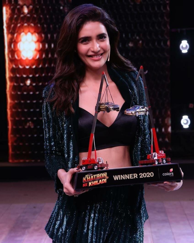 Karishma Tanna wins Khatron Ke Khiladi 10, Rohit Shetty hands over the trophy