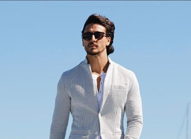 Tiger Shroff donates 100 ration kits to Bollywood dancers