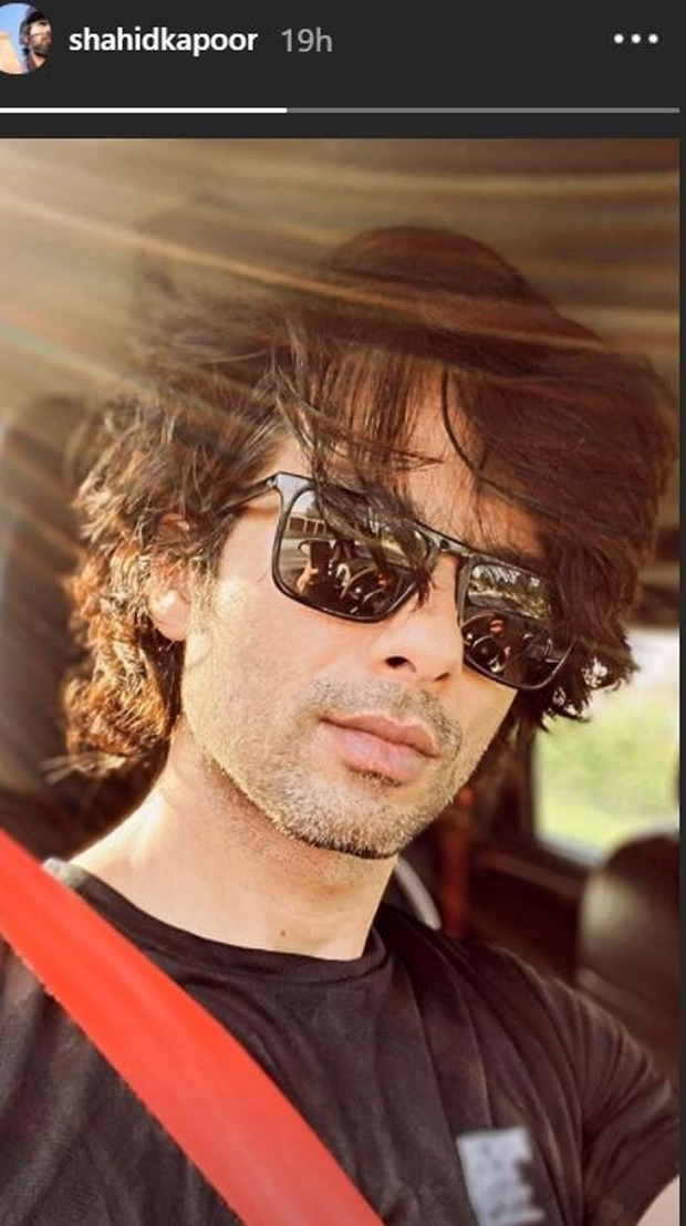 Shahid Kapoor gives a college boy vibe with his new look; see pics :  Bollywood News - Bollywood Hungama