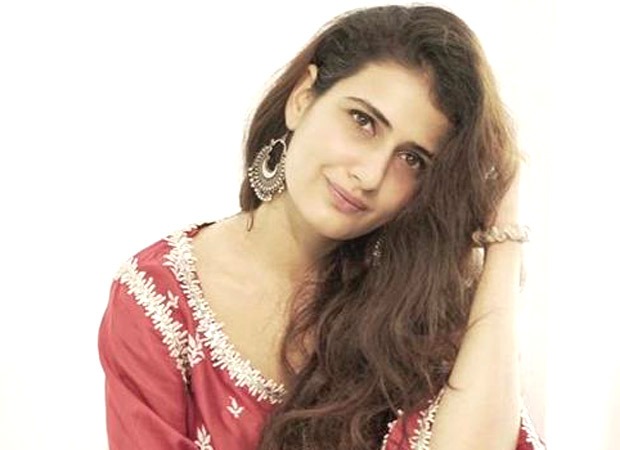 Fatima Sana Shaikh to become a director for Vishal Bharadwaj’s music video 'Palkein Kholo’ Fatima Sana Shaikh to become a director for Vishal Bharadwaj’s music video 'Palkein Kholo’