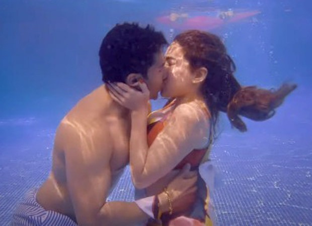 Coolie No. 1 trailer Sara Ali Khan and Varun Dhawan’s underwater lip-lock goes viral