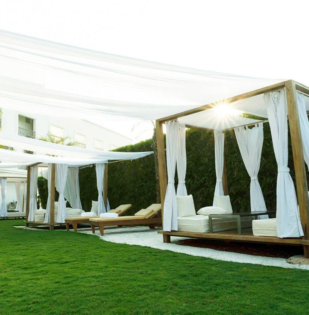 Check out: The Mansion House, the beautiful venue of Varun Dhawan - Natasha Dalal's wedding in Alibaug Check out: The Mansion House, the beautiful venue of Varun Dhawan - Natasha Dalal's wedding in Alibaug