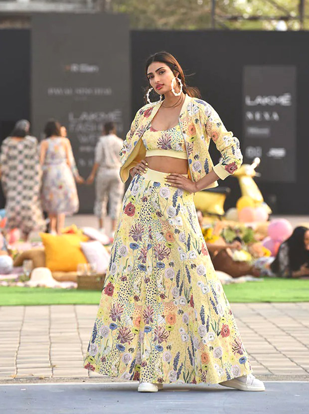 Athiya Shetty brings grace and easygoing charm to Lakme Fashion Week 2021 in Payal Singhal collection Athiya Shetty brings grace and easygoing charm to Lakme Fashion Week 2021 in Payal Singhal collection