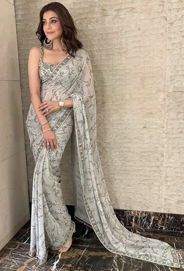 620px x 912px - Kajal Aggarwal looks radiant in Arpita Mehta's olive green saree worth Rs.  62,000 for promotions of Mosagallu : Bollywood News - Bollywood Hungama