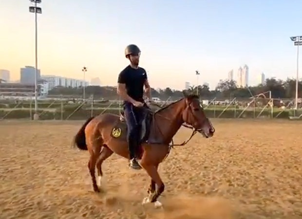 Vicky Kaushal rides a horse making us want a Desi version of Bridgerton