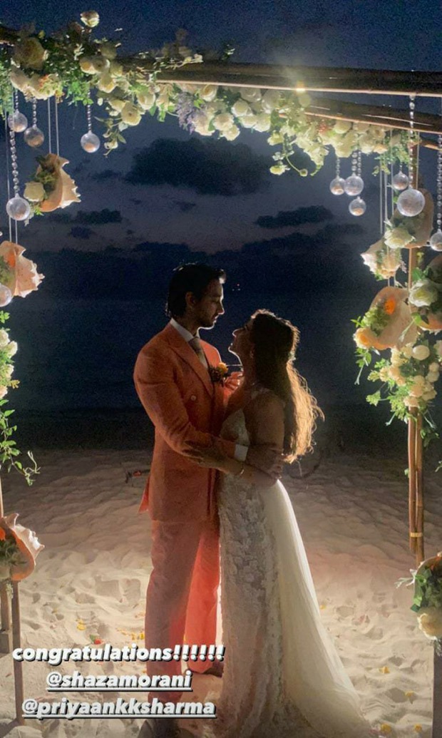 INSIDE VIDEOS: Shraddha Kapoor grooves to beats of 'Kamariya' and gives an emotional speech at cousin's Priyank Sharma's wedding INSIDE VIDEOS: Shraddha Kapoor grooves to beats of 'Kamariya' and gives an emotional speech at cousin's Priyank Sharma's wedding