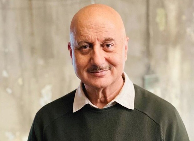 Anupam Kher's Project Heal India donates oxygen concentrators & BiPAP machines to BMC amid COVID-19 crisis