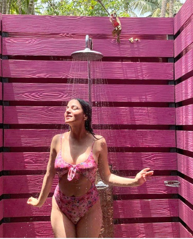 Kundali Bhagya star Shraddha Arya enjoys open shower, goes bold in sultry pictures donning pink swimsuit