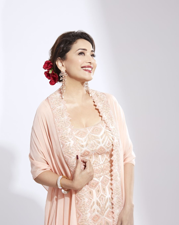 Madhuri Dixit looks ethereal in rose pink sharara as she shoots for Dance  Deewane 3 3 : Bollywood News - Bollywood Hungama