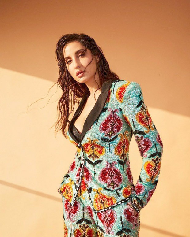 nora fatehi dance deewane dress